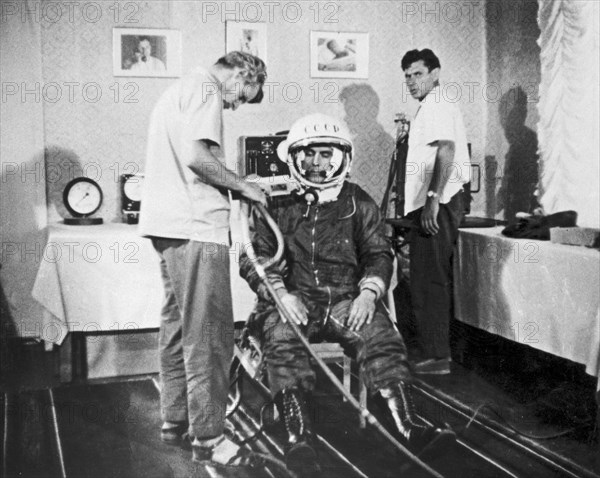 Soviet cosmonaut vladimir komarov undergoing testing for his role as back-up man for pavel popovich, 1962.