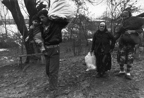 Nagorno karabakh region, azerbaijan, 1992, refugees, victims of the conflict.