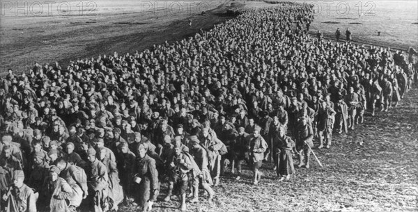 A convoy of soviet pows near kharkov, may 1942, world war 2.