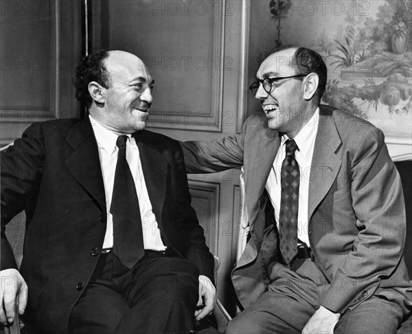 Actor solomon mikhoels (left) and poet itzik feffer, officers of the jewish anti-fascist committee, during their fund-raising trip to the united states in 1943.