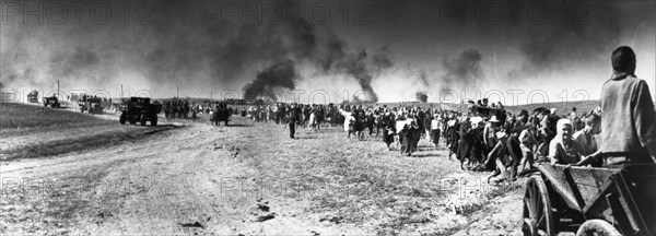 World war 2, civilian refugees and soviet troops in retreat, ukraine 1941.