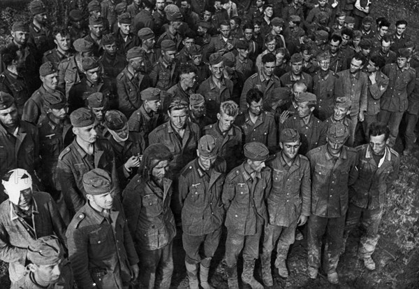 World war 2, german pows taken during the soviet offensive north of orel, july 1943.