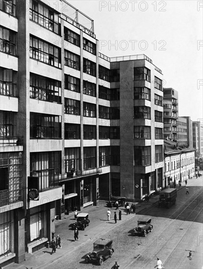 People's comissariat of home trade of ussr on kirov street in moscow, october 1935.