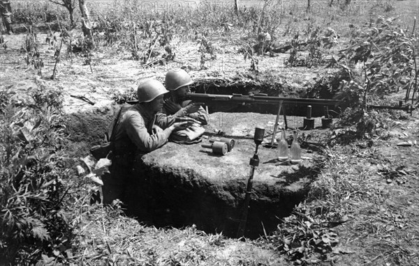 The southern front, soviet anti-tank riflemen firing at enemy tanks, june 1942.