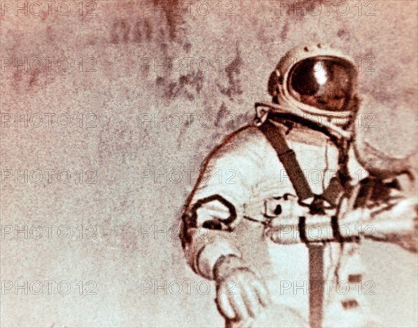 Soviet cosmonaut alexei leonov doing the world's first space walk (e,v,a,) during the voskhod 2 mission in 1965.