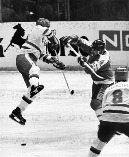 19th international izvestia prize hockey tournament at luzhniki stadium december 16, 1985, ussr playing canada in the first game following the opening ceremonies, the soviet team won 8 to 2.