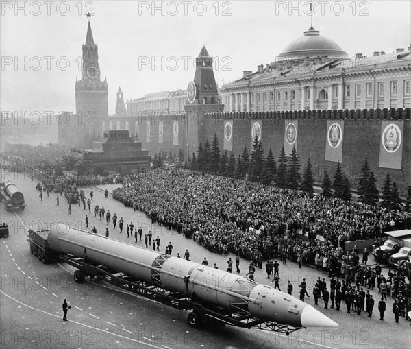 Nato-designated scrag (liquid fueled 3 stage icbm) ballistic missiles during a military parade in red square, moscow, ussr, 1960s.