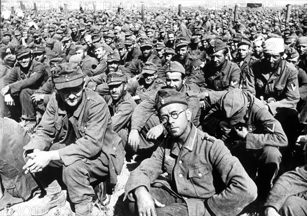 Captured nazi soldiers in khodynskkoye field, moscow.