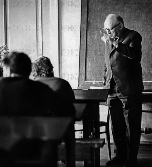 Soviet economist, professor yevsei liberman, teaching a class at kharkov university, ussr, 1965.