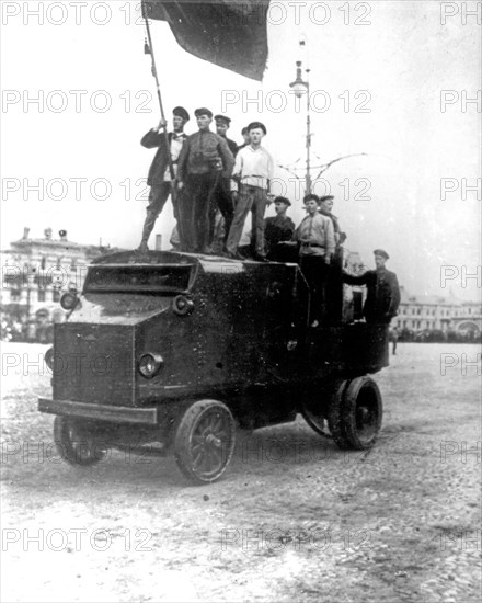 Red guards on red square in moscow, 1917.