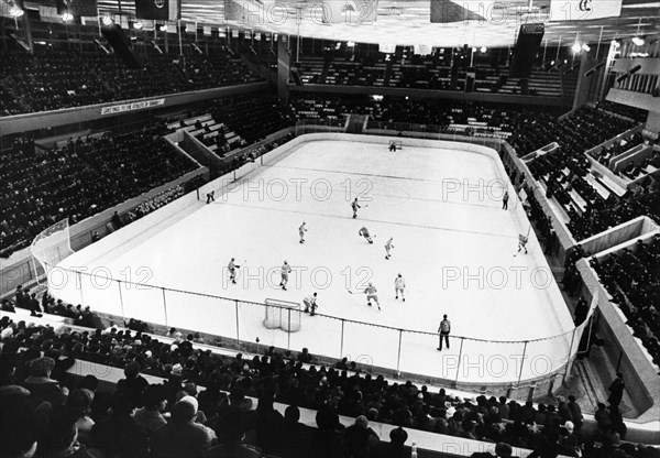 A juniors hockey match between the soviet army team of leningrad and the verdun maple leafs of canada in skolniki stadium, the soviet team won this match 9 to 4, march 1974.