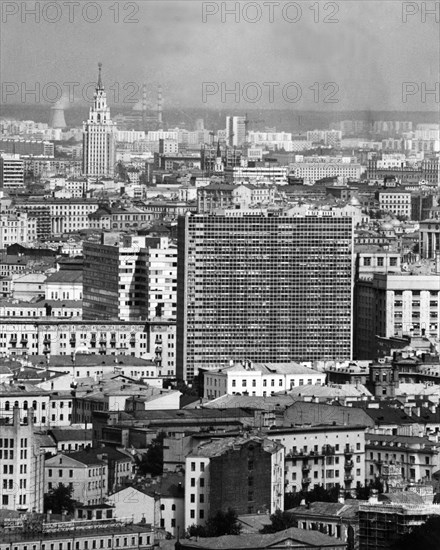 Intourist hotel, moscow, ussr, 1974 (rectangular building, center).