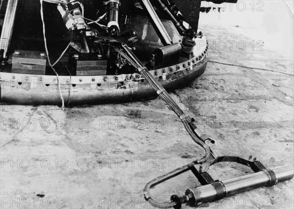 The density meter of the descent module of the soviet space probe, venera 10, during tests, 1975.