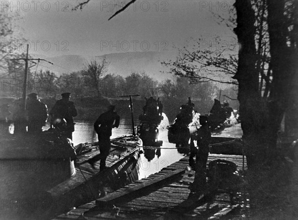 World war 2, naval infantry of the black sea fleet, major kunikov's battle for malaya zemlya, february 1943.