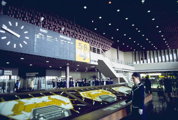 Electronic map in the departures lounge of the newly built sheremetyevo air terminal, june 1980.