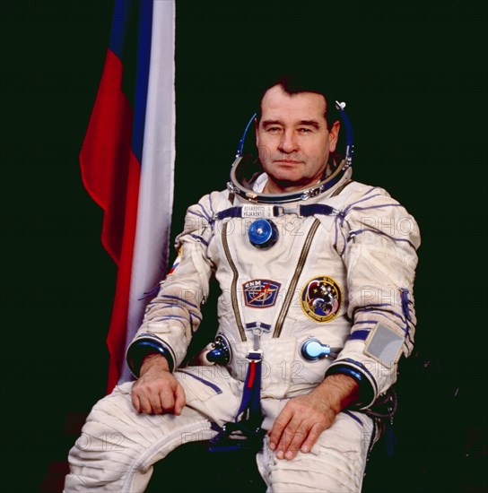 U,s,-russian joint mission, soyuz tm-21, flight engineer, gennady strekalov, 1995.