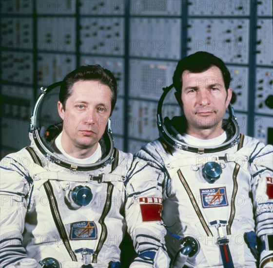 Soyuz t-2 crew vladimir aksyonov and yuri malyshev, 1980.