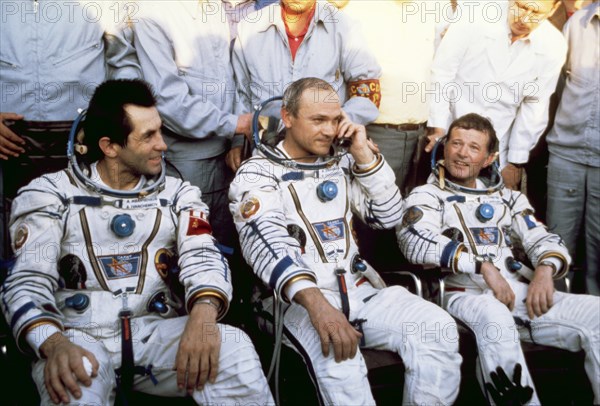 Salyut 7, soyuz t-6, cosmonauts aleksandr ivanchenkov, vladimir dzhanibekov, and jean-loup chrétien (france) during training, 1982.