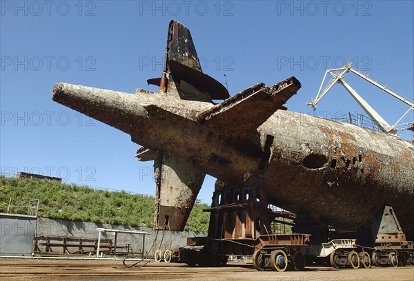 Maritime territory, russia, august 4, 2004, work at the facility for nuclear-powered submarines utilization, the 'zvezda' plant in the city of bolshoy kamen is occupied with utilization of thirty decommissioned submarines.