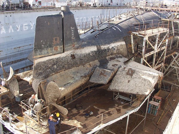 Arkhangelsk region, russia, august 27, 2001, a decommissioned russian n-submarine at the primary stage of utilization at the severodvinsk enterprise 'zvezdochka' in the frame of the intergovernmental russia- usa programme signed in 1991 according to which the u,s,administration delivered gratis to russia a special equipment for cutting decommissioned submarines and continues to finace the works.