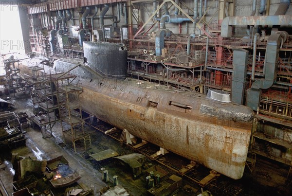 Murmansk, russia, august 8, 2003, the legendary k-19 submarine (in pic) will be scrapped, it was taken to the 'nerpa' plant where its utilization will be paid by the usa, the ship suffered the first reactor accident in the history of our navy.