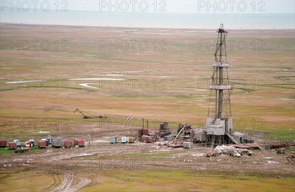 Oil field in tyumen area, siberia, russia 9/95 .