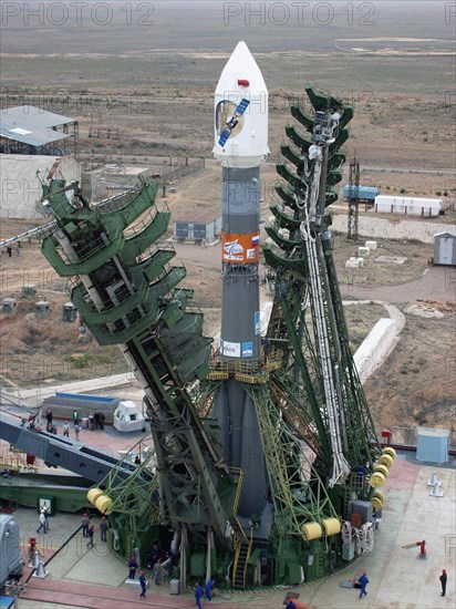 The soyuz-fg carrier rocket carrying the mars-express interplanetary probe was installed at a launch site at baikonur cosmodrome on friday, the european space agency (esa) spacecraft is to be launched on june 2 2003.