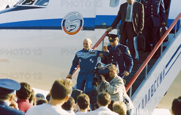 Billionaire space tourist dennis tito upon his return from spending 8 days aboard the international space station, moscow region, russia, may 2001.