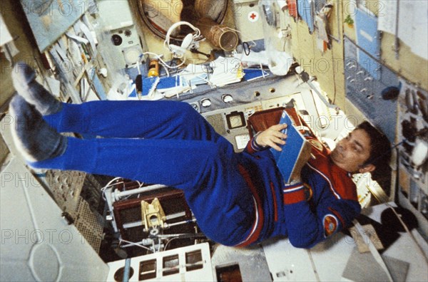 Soviet cosmonaut valery bykovsky aboard the salyut 6 space station during the soyuz 31 mission, 1978.