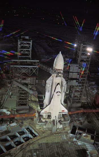 Soviet space shuttle buran with the energia carrier rocket on the launch pad at baikonur in kazakhstan, 1988.