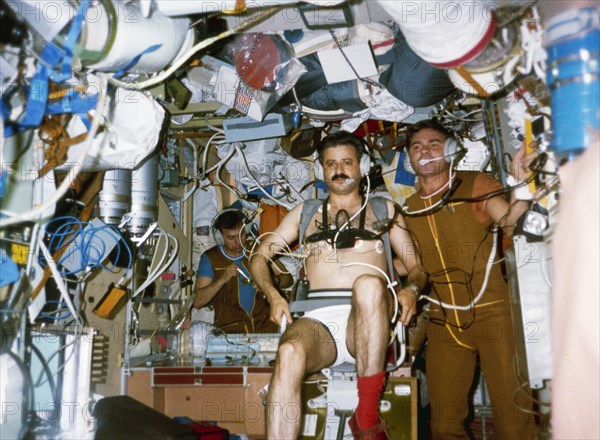 Soyuz tm-3, syrian cosmonaut mohammed faris undergoing tests aboard the mir space station, 1987.