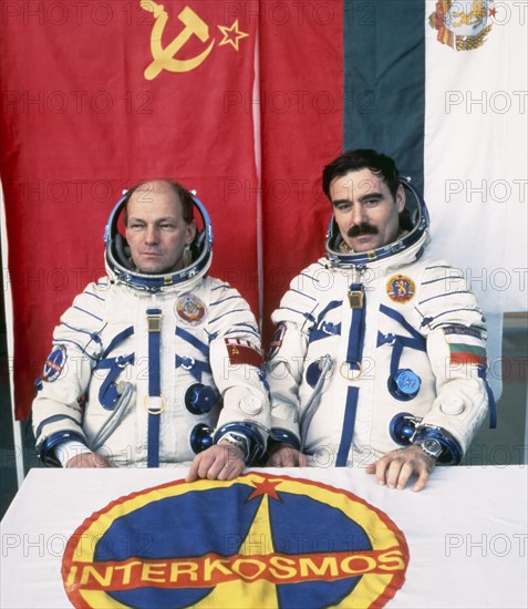 Soyuz 33 crew nikolai rukavishnikov and georgi ivanov (bulgaria), 1979.