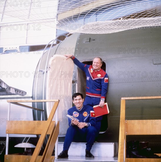 Soyuz 37 crew pham tuan (vietnam) and viktor gorbatko during training at the gagarin training center, 1980.