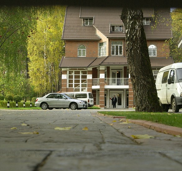 Moscow region, russia, october 9, 2003, at the entrance of the 'yukos' office in zhukovka (in pic) where searches were resumed in connection with tax evasion and embezzlement charges.