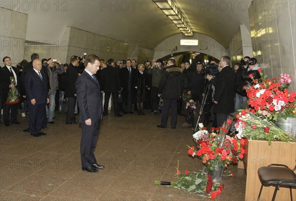 Moscow, russia, march 29, 2010, president of russia dmitry medvedev mourns at lubyanka moscow metro station, where he laid flowers at the scene of today’s suicide bombing, blasts rocked two stations on sokolnicheskaya line of the moscow underground during the rush hour killing 38 and injuring over 60 passengers.