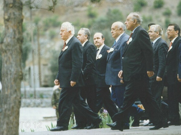 The presidents of turkey, azerbaijan and georgia made a joint statement on results of their sunday meeting in trabzon