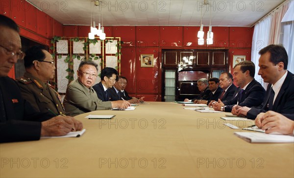 Ulan-ude, russia, august 24, 2011, russia's president dmitry medvedev (2nd r) and kim jong-il (kim jong il), the leader of the democratic people's republic of korea (north korea), the chairman of the national defense commission, general secretary of the workers' party of korea, 3rd left, appear at talks in ulan-ude.