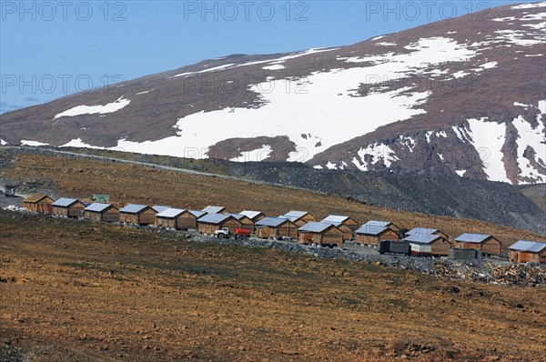 Chromite deposits of yamalo-nenets autonomous district, a view of a mountain mining settlement, november 2005.