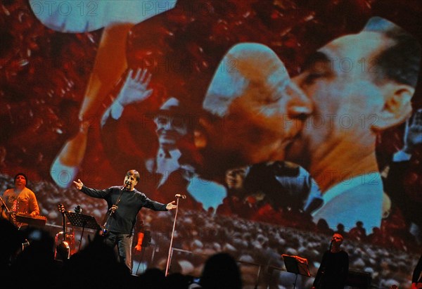 Moscow, russia, november 9, 2011, yuri shevchuk, the leader of the russian rock band ddt, performs at moscow's olympiysky sports complex.