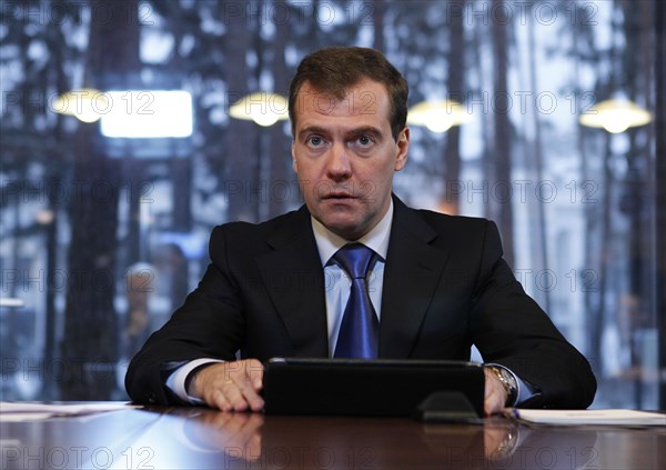 Moscow region, russia, december 13, 2011, president of russia dmitry medvedev holds a meeting with the leaders of parties that were elected to the russian state duma, at gorki residence.