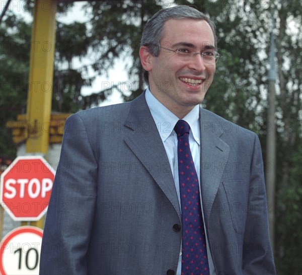 Moscow, russia, july 16, 2003, the chief of russias oil giant yukos, mikhail khordorkovsky pictured at the vnukovo airport, he has returned from the us, where he was the sole invitee from russia to an annual informal meeting of the worlds business elite, the sun valley conference, in sun valley.