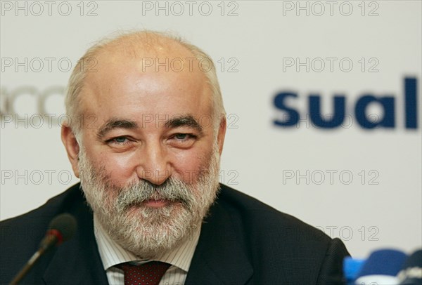 Sual chairman viktor vekselberg seen during the signing of a merger deal, russian aluminium giants rusal (russian aluminium) and sual (siberian ural aluminium company) and glencore international ag (switzerland) have signed a merger deal to create the world's biggest aluminium producer, moscow, russia, october 9, 2006.