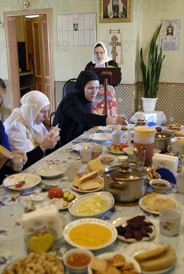 Nuns are having lenten meals in a frater of the nativity of the holy virgin cathedral in chernogorsk during the lent, krasnoyarsk territory, russia, march 20, 2008.