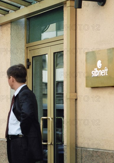 Moscow, russia, april 22, 2003, the entrance to the 'sibneft' office in moscow , the yukos and sibneft oil companies declared on tuesday that they were merging to form a new company 'yukossibneft' to become the forth biggest oil producer in the world.