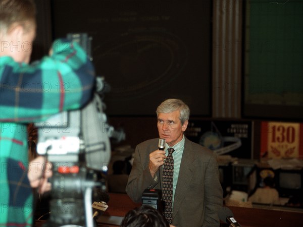 Moscow, september 24, 1997, last night mir cosmonauts anatoly solovyov and pavel vinogradov and nasa astronaut michael foale managed to resolve practically all problems connected with monday's breakdown of the on-board computer