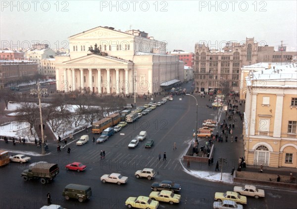 Bolshoi theater, moscow, ussr, january 1988,    a00025ec  bolshoi theatre,  01,08,1986  .