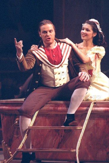 Yevgeny nikitin as figaro and anna netrebko as susanna perform in the premier performance of mozart's italian-language opera 'the marriage of figaro' (le nozze di figaro) staged by yuri alexandrov and conducted by italian conductor gianandrea noseda at the marllnsky theatre in st, petersburg, russia, 1998.