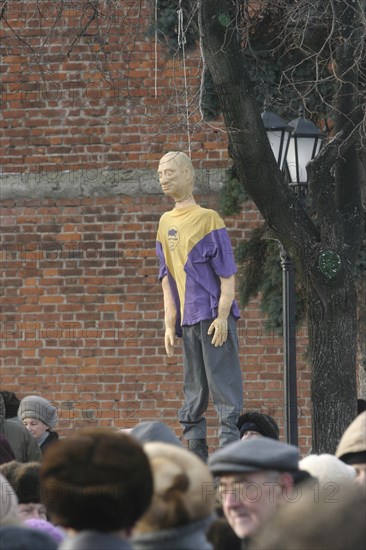 More than 5,000 pensioners toor part  in protest in nizhniy novgorod against the abolishment of social benefits, and higher rent and public utility charges, during the protest a dummy of president vladimir putin was hung in effigy, the protest meeting was organaised by communist party of russian federation, nizhniy novgorod, russia, 1/25/05.