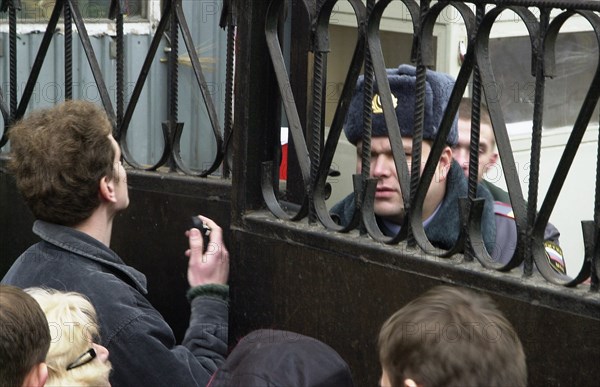 Moscow, russia, october 28 2002: relatives of the freed hostages awaiting their discharge from the moscow's hospital n13, on monday.