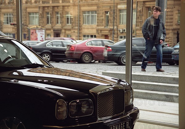 Moscow,russia, june 17, 2003, picture shows the 'bentley' car show room in the okhotny ryad in downtown moscow , according to the cost of living survey made by the mercer human resource consulting the city of moscow is the most expensive city in europe and the second in the world (after tokyo).